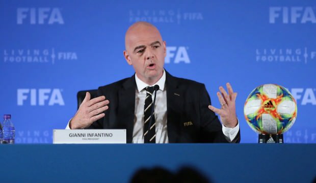 На ФИФА подали в суд
