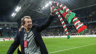 73-летний тренер московского Локомотива Юрий Семин покинул свой пост