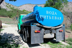 Украина отказывается поставлять пресную воду в Крым