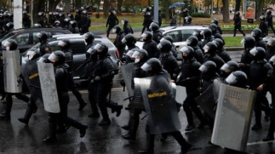 Российских журналистов задержали во время протестов в Минске