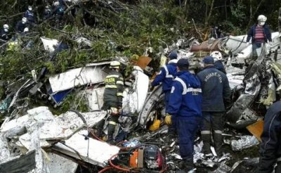 В Бразилии взорвался самолет с футболистами