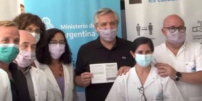Президент Аргентины заболел ковид после прививки Спутником