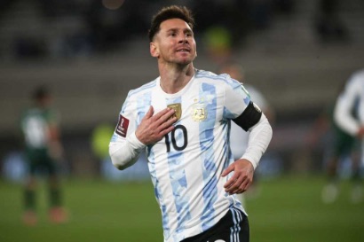 Месси забил три гола в ворота Боливии