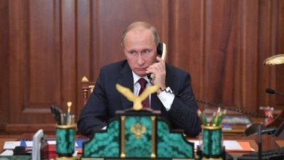 Борис Джонсон и Владимир Путин пообщались по телефону