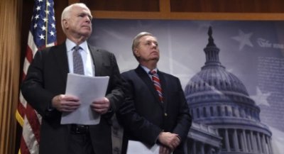 Сенаторы просят ввести санкции в адрес России