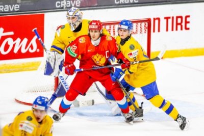 Россия проиграла Швеции в первой игре молодежного чемпионата