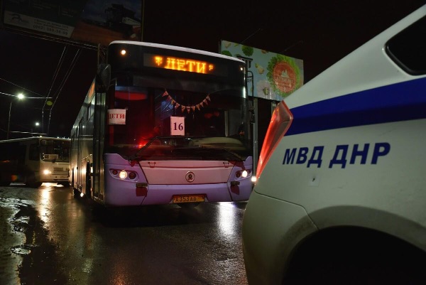 ДНР и ЛНР отправляют своих граждан в Ростовскую область