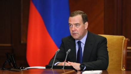 Медведев раскритиковал заявления Зеленского