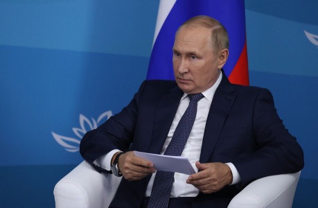 Западные СМИ недовольны улыбкой Путина