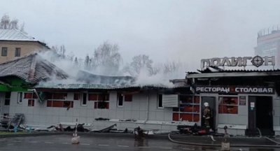 В Костроме загорелся кафетерий площадью 3,5 тыс. кв. метров