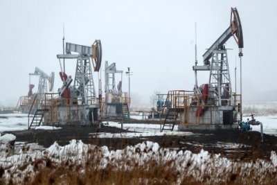 Цена на российскую нефть поднялась после обвала