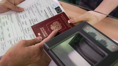 Туристам из России будут выдавать шенгенские визы не более чем на год