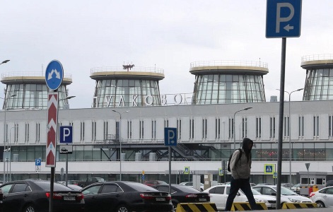 Над аэропортом в Пулково закрыли небо