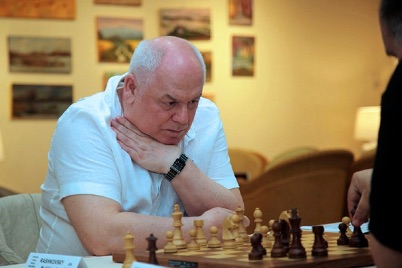 Умер бывший тренер сборной РФ по шахматам Наум Рашковский