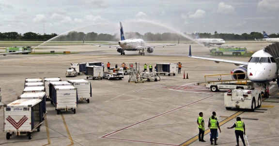 Россия с 1 июля возобновляет авиасообщение с Кубой