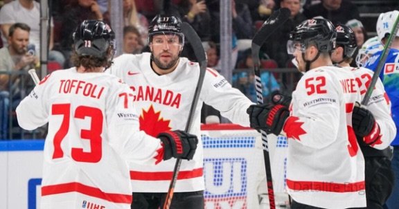 Сборная Канады проиграла второй матч подряд на ЧМ по хоккею