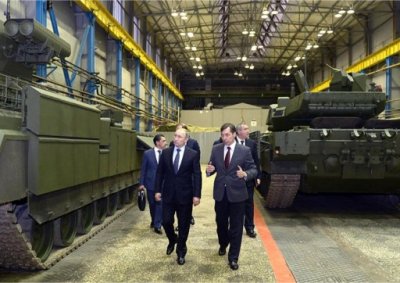 Владимир Путин: оборонная промышленность России увеличила производство в разы