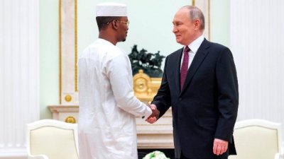 Прошла встреча Владимира Путина с президентом Чада