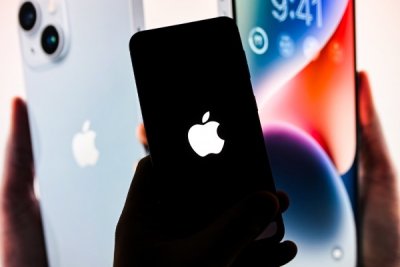 Госдума предложила обязать Apple разрешить установку других приложений