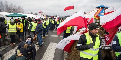 Польша пригрозила закрыть границу с Украиной для транзита товаров