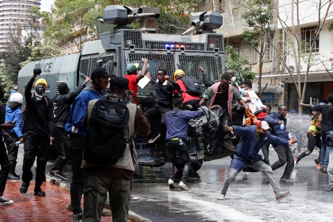 Протесты в Кении. Погибло минимум 30 человек