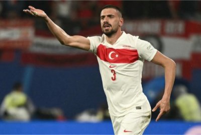 UEFA отстранил турецкого футболиста на два матча
