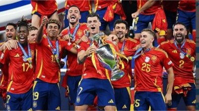 Испания стала четырехкратным чемпионом Европы по футболу